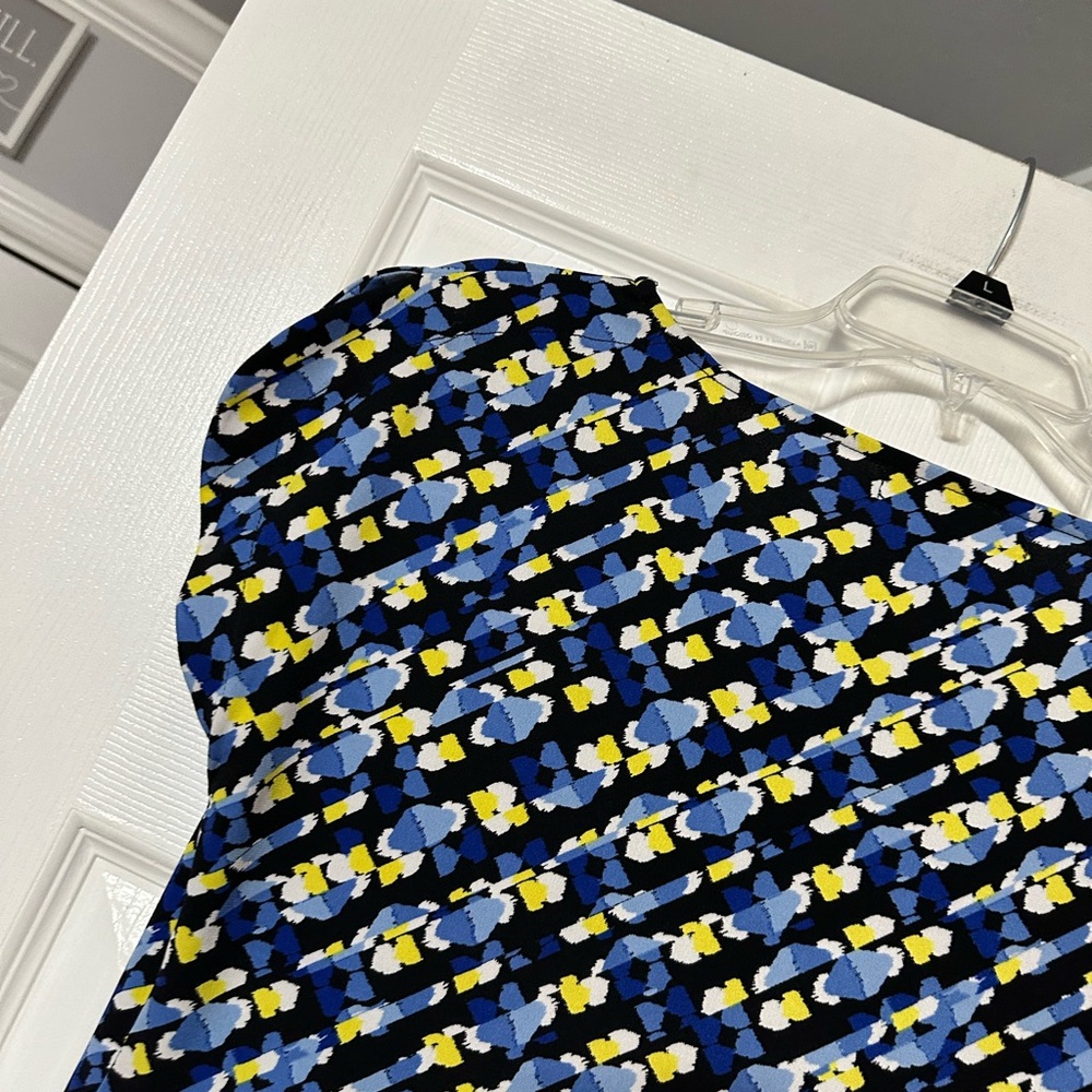 Liz Claiborne Petite Abstract Pattern Summer Top - Picture 9 of 11